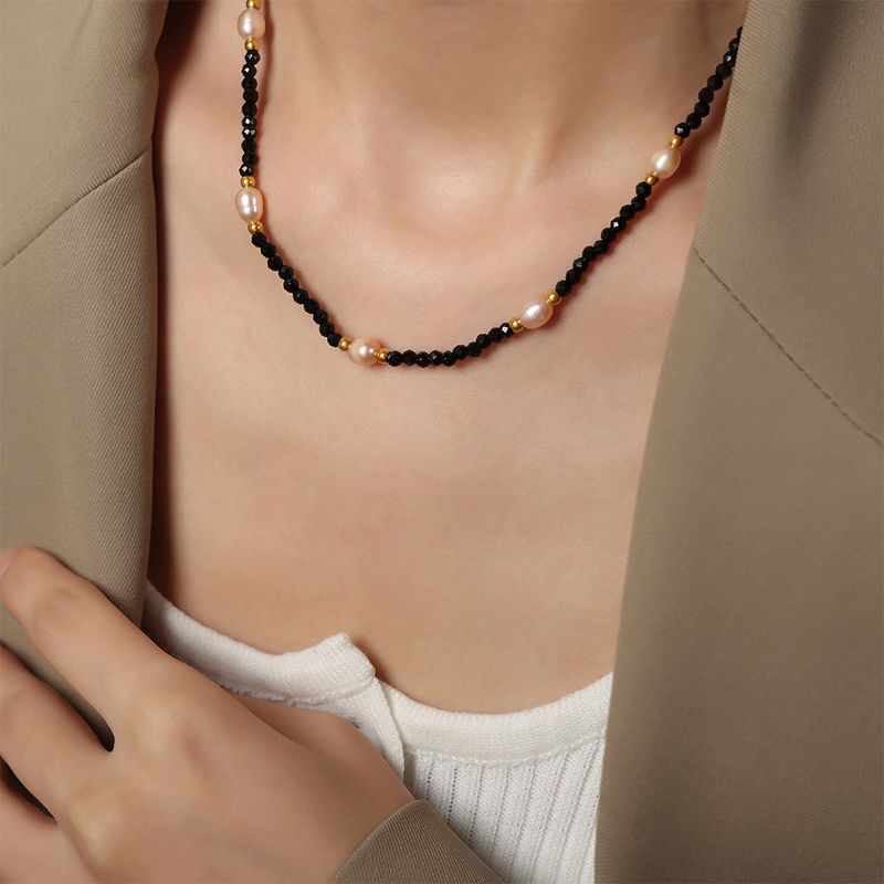 New Retro Necklace Niche Light Luxury Niche Black Tianhe Stone Freshwater Pearl Handmade Beaded Necklace Jewelry_voghion.com