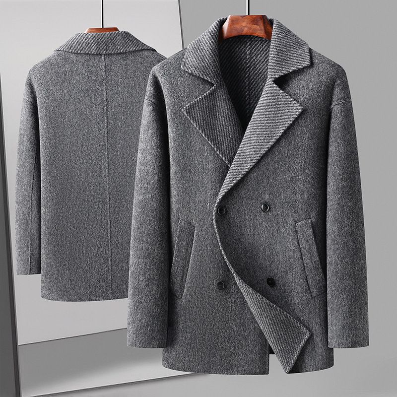 Härekleeder Luxus Mëttellängt Wollmantel mat ofgeklappten Schëllerenärmelen, breet Versioun, Duebelknäppchen, Duebelknäppchen, Wollmantel fir Hären, Hierscht a Wanter_voghion.com