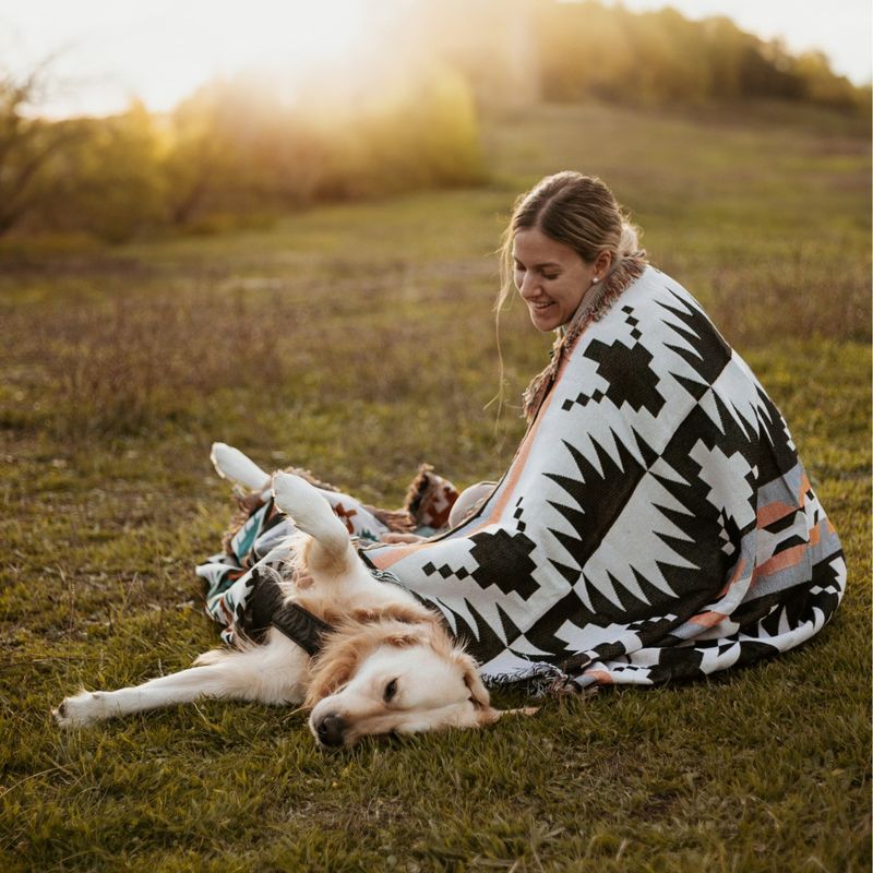 Travel Hiking Sofa Blanket Multifouctional Blanket_voghion.com