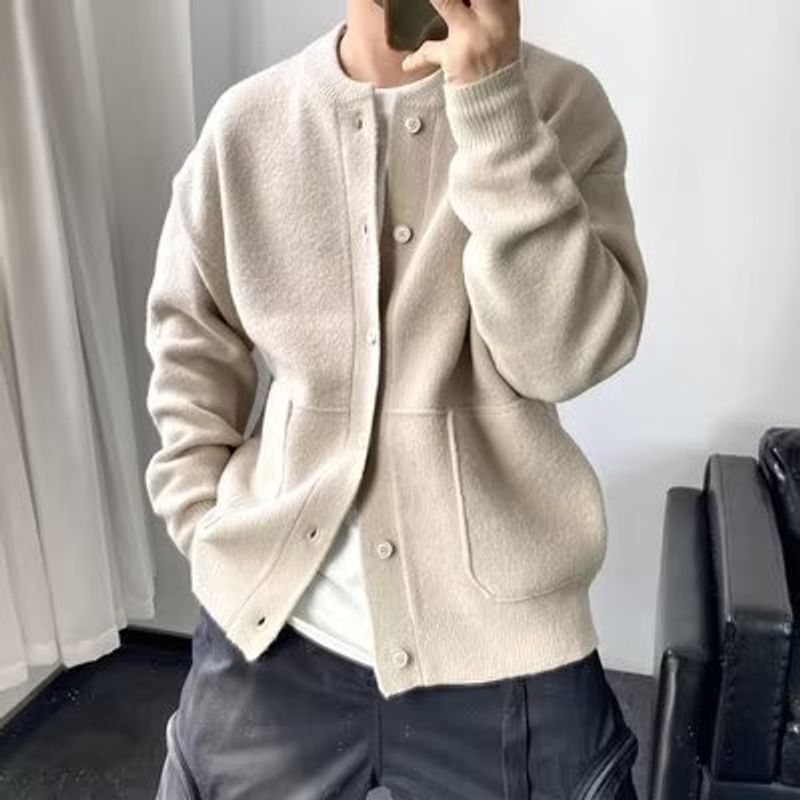 Vêtements pour hommes Nouveau pull cardigan d'automne et d'hiver pour garçons Style coréen Mode Jeunesse Polyvalent Loisirs Couleur pure Style paresseux Veste tricotée_voghion.com