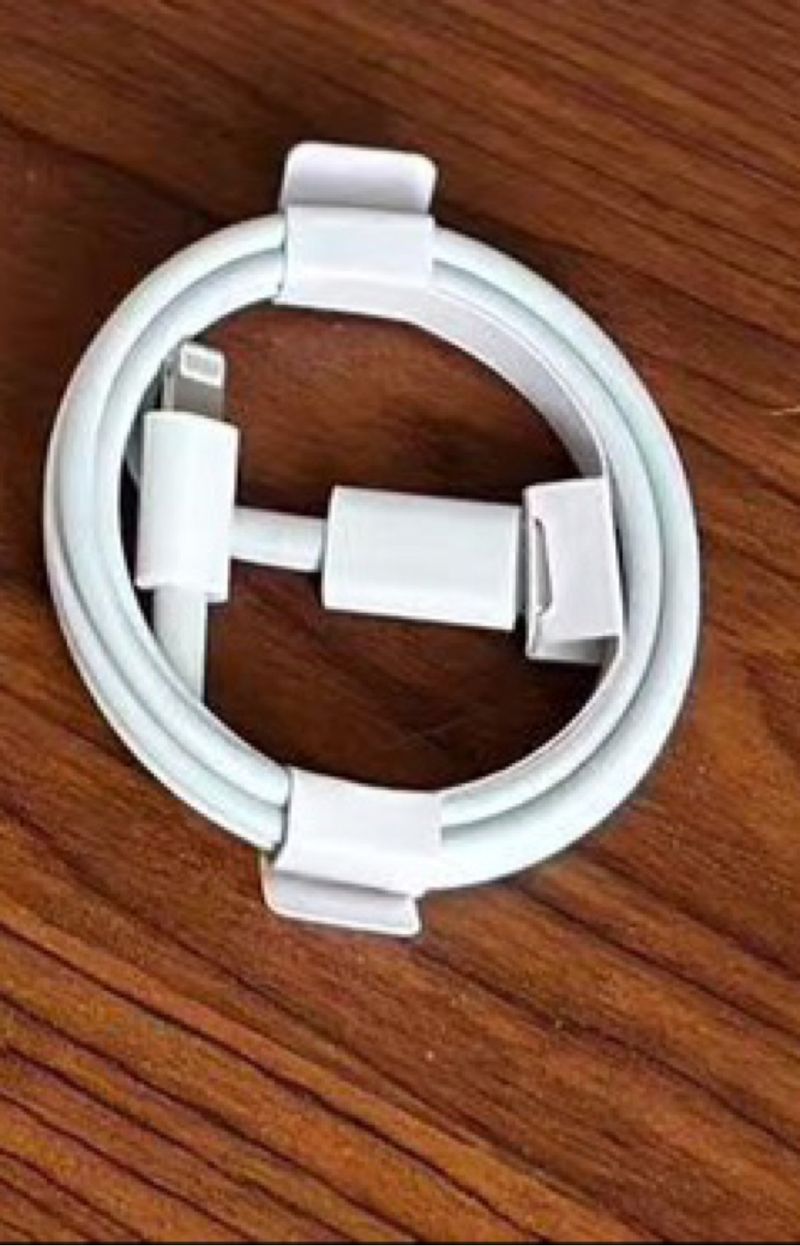 Draadloze magnetische oplader voor iPhone 20wpd Flash Charger iPhone 12/13/16/15/13pro/14/14Promax Hoge snelheid snel opladen_voghion.com