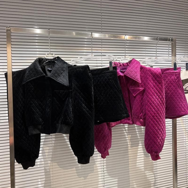 Mädchen Winter neuer gesteppter Diamantanzug Xiaoxiang dreidimensionaler Schulterdiamant-Samt-Kurzjacke + Shorts-Anzug_voghion.com
