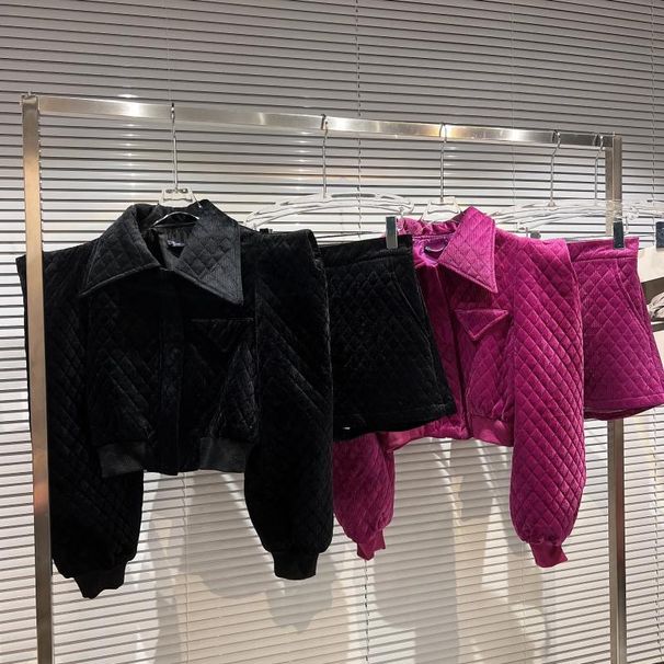 Mädchen Winter neuer gesteppter Diamantanzug Xiaoxiang dreidimensionaler Schulterdiamant-Samt-Kurzjacke + Shorts-Anzug_voghion.com