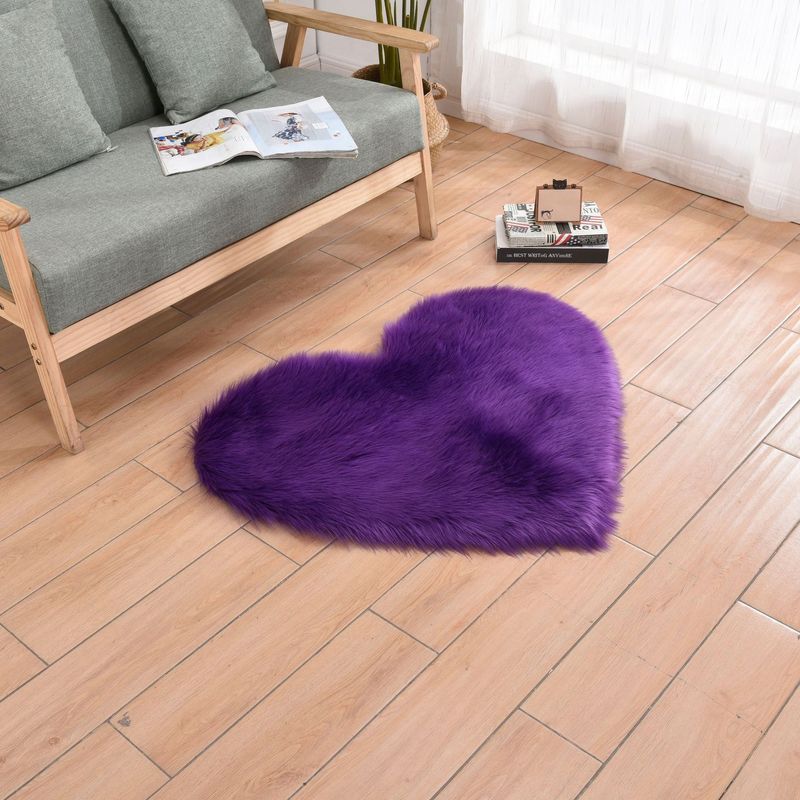 Koberec ve tvaru srdce, dárek ke Dni matek, koberec ve tvaru srdce, nadýchané koberce, huňaté rohože do ložnice a obývacího pokoje, dekorace pokoje s motivem Love Coquette_voghion.com