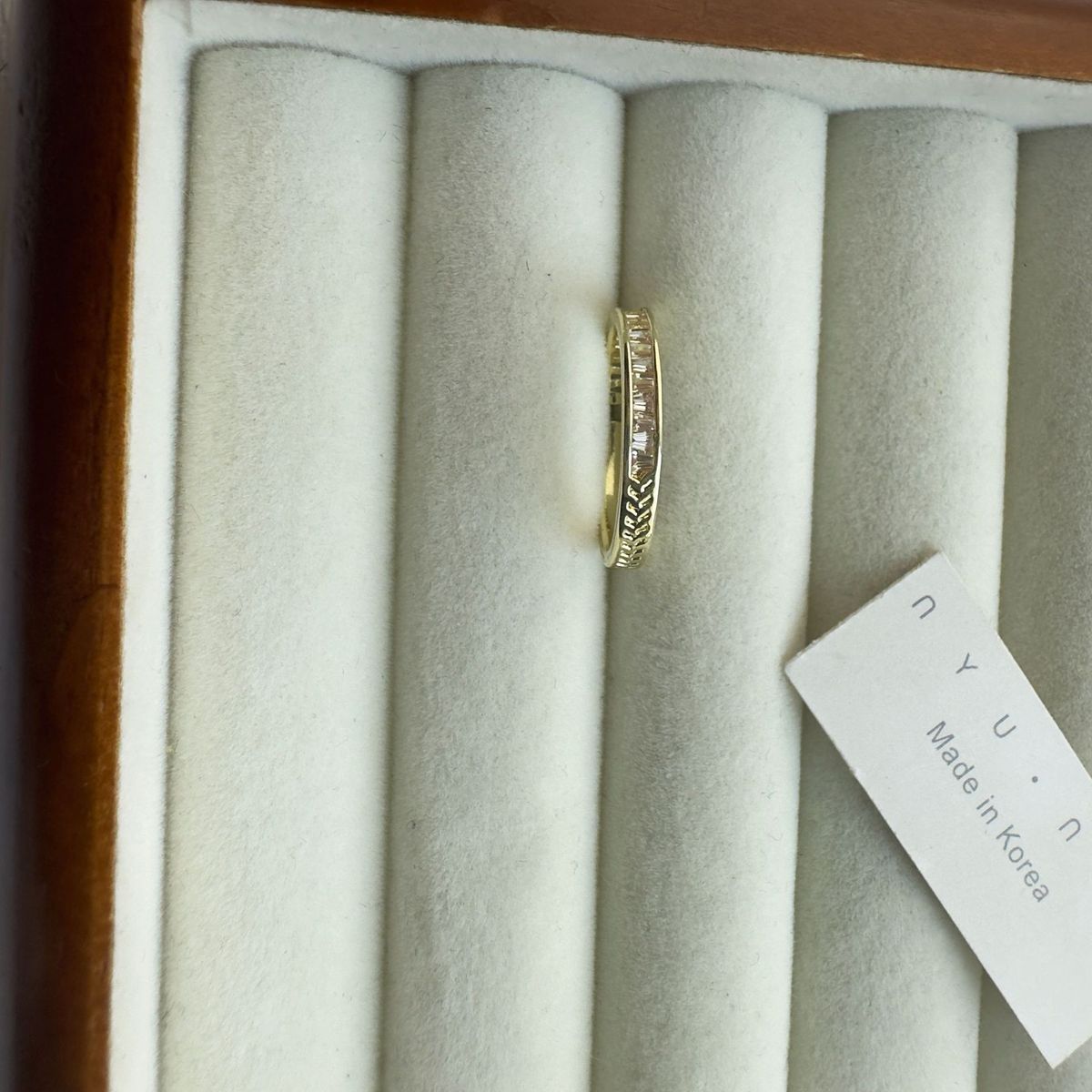 Anello aperto con zircone in oro super flash, design di nicchia di lusso leggero, temperamento femminile, anello dito indice di alta qualità, gioielli all'ingrosso_voghion.com