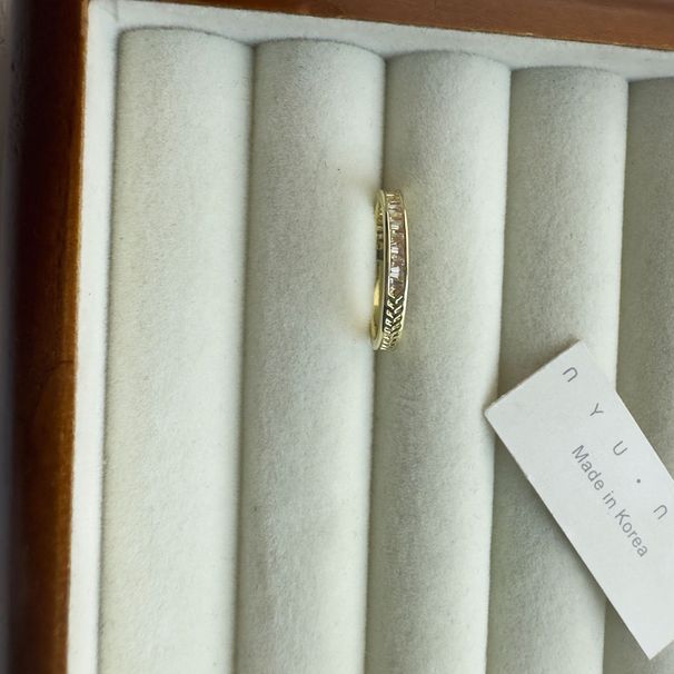 Anello aperto con zircone in oro super flash, design di nicchia di lusso leggero, temperamento femminile, anello dito indice di alta qualità, gioielli all'ingrosso_voghion.com