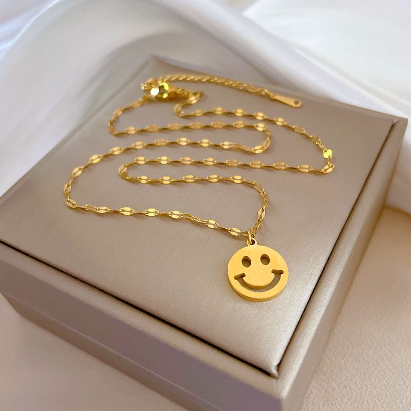 【 Full body titanium steel 】 Round smiling face, personalized and minimalist. True gold necklace in the furnace for_voghion.com