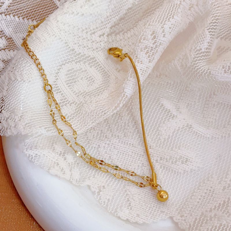 "Doppellagiges Lippen-Charm-Armband | Schlangenkette & Stahlperlen-Mix | 18 Karat vergoldeter Titanstahl | Anlaufgeschützt | Nischen-Design mit ausgefallenem Design | Vielseitig S_voghion.com