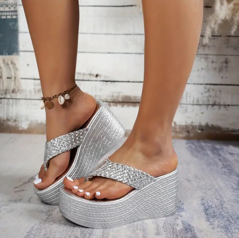 2025 Summer Women's Solid Color Herringbone Thick Bottom Slope Heel Sandals Waterproof Platform Slippers Women_voghion.com