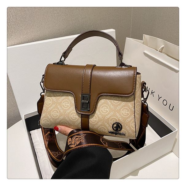 Wholesale Women's Bag Europe And The United States Retro Portable Diagonal bag letter printing shoulder bag all-match temperament small square bag_voghion.com
