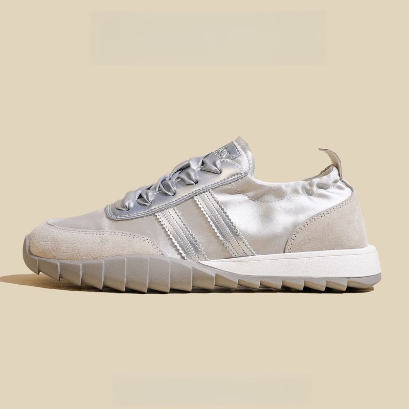 Scarpe da jogging Forrest Gump in argento satinato per donna 2024 primavera nuove suola morbida antiscivolo in vera pelle retrò colore abbinato scarpe da allenamento tedesche_voghion.com