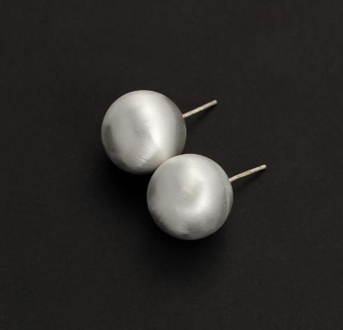 Heavy Brushed Ball Bead Necklace For Women Light Niche Design Stacking Frosted OT Buckle Bracelet Sweater Chain_voghion.com