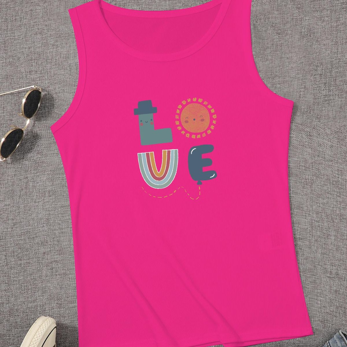 Stylish Womenswear: Spaghetti Strap Tank Tops with Built-In Bra and Stretchy Material for Ultimate Comfort and Support_voghion.com