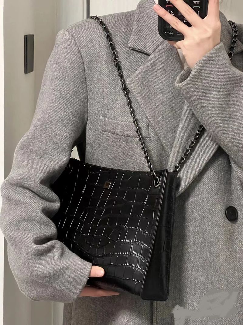 Unique Design Package Versatile Instagram Large Capacity Trendy Spring/Summer Women's 2024 New Wandering High Quality_voghion.com