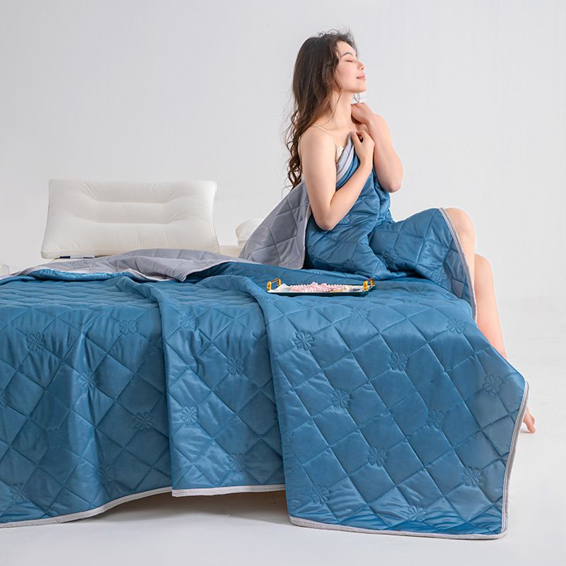 Class A Cooling Silk Summer Duvet - Ice Cream Air Conditioning Comforter Machine Washable Lightweight Bedding Ultra-Breathable & Hypoallergenic​​_voghion.com