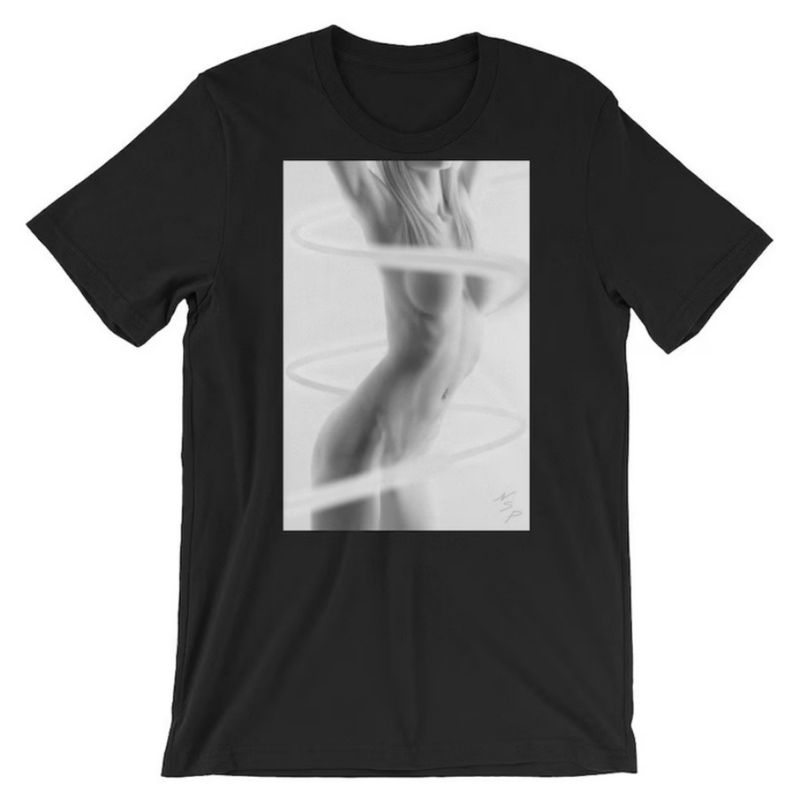 Sexy BustyGraphic T-paita by NSP Erotic Art._voghion.com