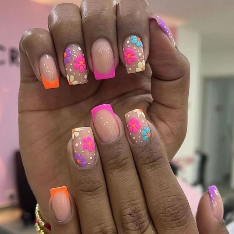 Short bright face early spring colorful flower  nails foreign trade wear nail beauty nail piece nail sticker 24 pieces_voghion.com