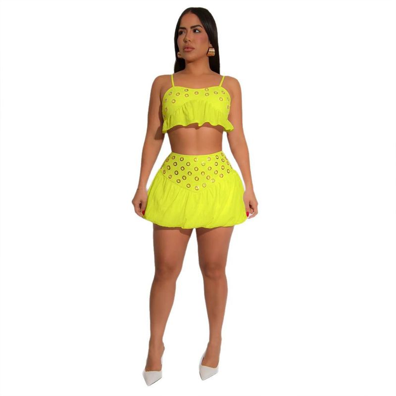 Ensemble caraco à épaules dénudées et jupe taille haute_voghion.com