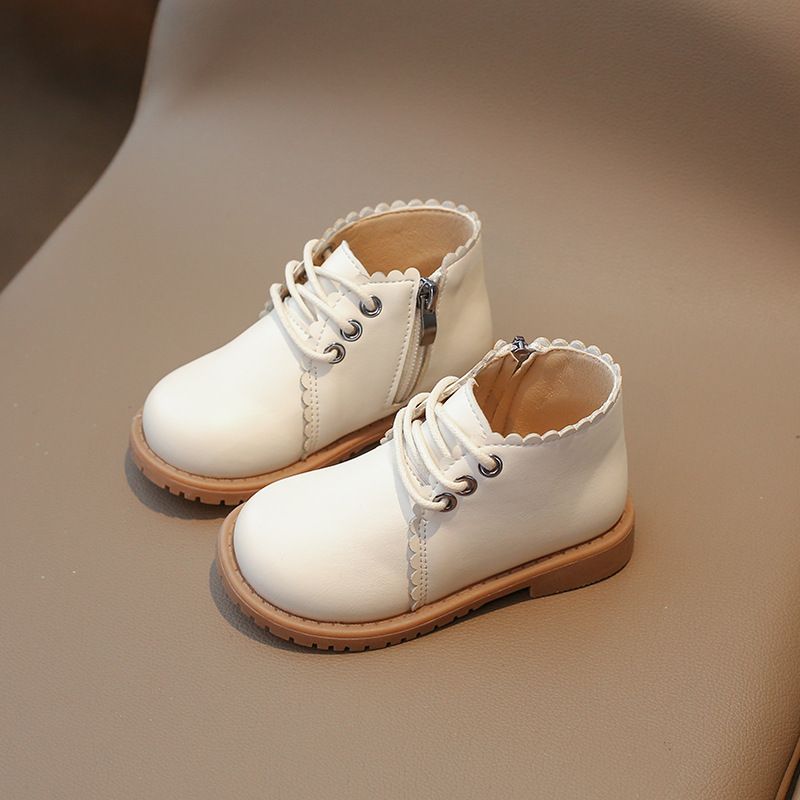 Botas para meninas botas infantis Martin 2024 outono e inverno novas botas de zíper lateral de renda curta para crianças de médio e grande porte para meninas_voghion.com