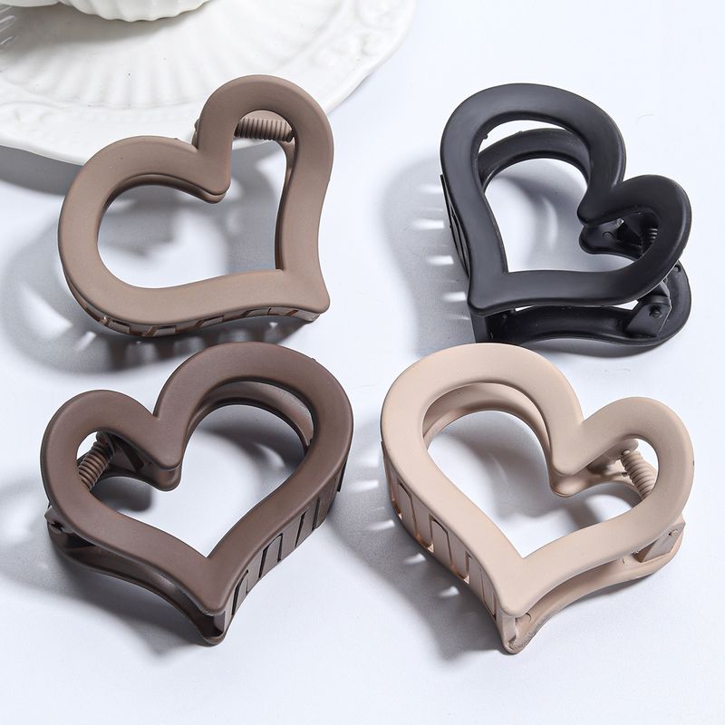 Cute Hollow Love Heart Large Claw Clip - Heavy Hair High Ponytail & Back-of-Head Updo Hair Grip - Volume Hair Accessory_voghion.com