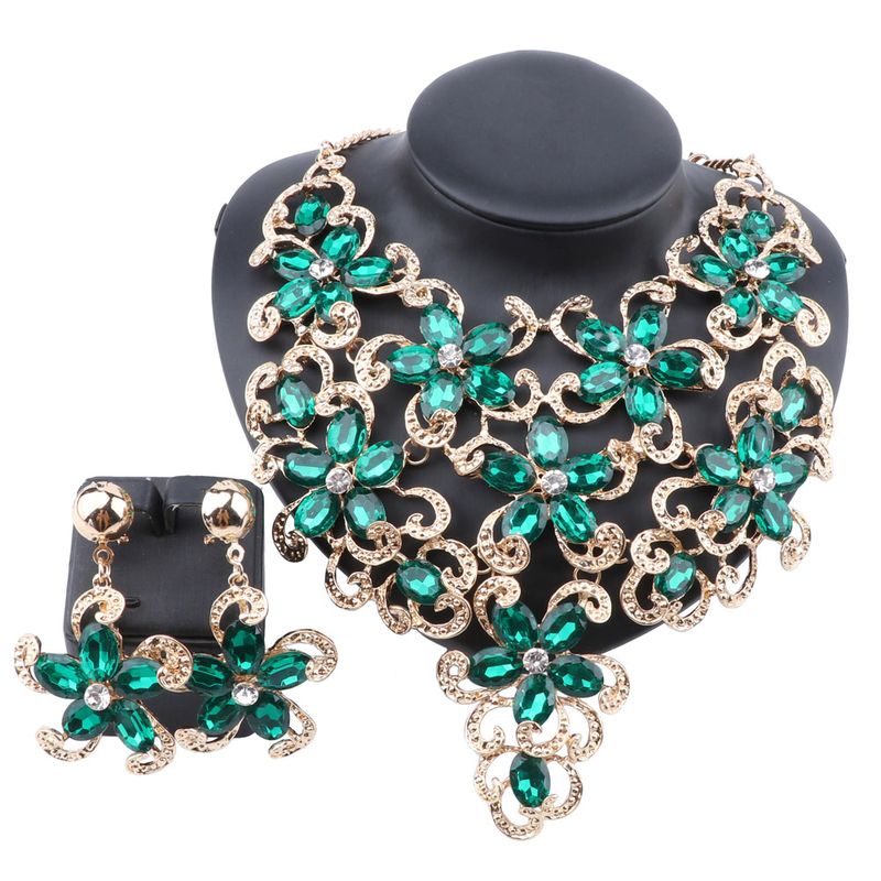 Frauen Zubehör Hochzeit Braut Gold Farbe Aussage Kristall Blume Anhänger Halskette Ohrring Party Schmuck Set_voghion.com