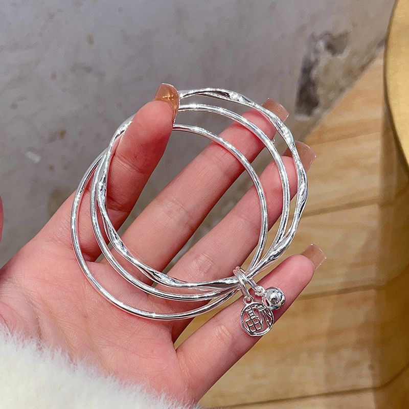 Mobius Three Rings Fortune For Women Smooth Twisted Closed Fashion Tag Bell Bracelet Birthday Gift_voghion.com