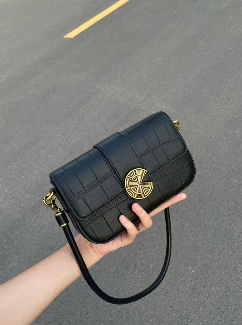 Crocodile Versatile Lock Buckle Fashionable Women's 2024 New French Stick Pattern Single Shoulder Crossbody Bag Tide_voghion.com
