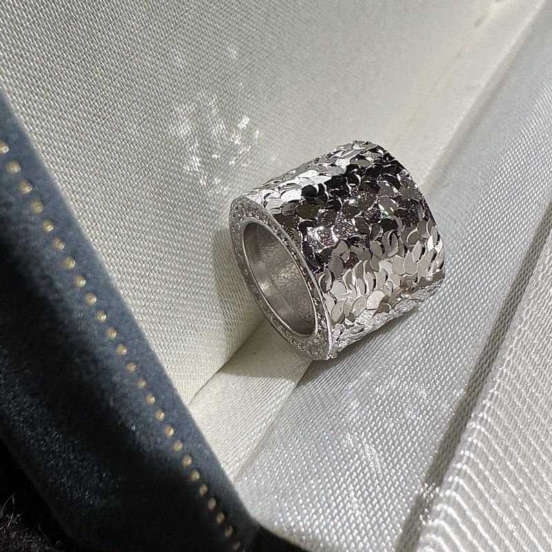 S925 Sterling Silver CNC Pendant Niche Design Simple Light Luxury Vintage Crushed Ice Pendant_voghion.com