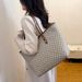 Spacious & Stylish Women's Tote Bag For Daily Commute - Fashionable Crossbody Handbag With Zipper Closure, Lightweight PU Material_voghion.com