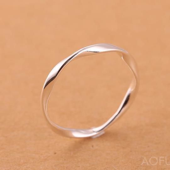 Mobius Pure Silver S999 Line New Versatile Simple Minimalist Style Index Finger Elegant Ring Plain Band_voghion.com