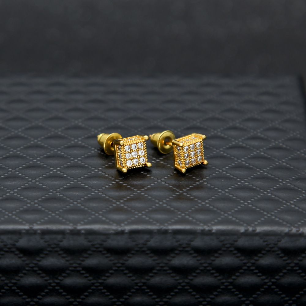 Set di orecchini geometrici da donna e da uomo - Orecchini a bottone, cerchi e clip per cartilagine in zirconia cubica placcati in oro e argento per uno stile hip hop alla moda_voghion.com