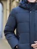Giacca invernale da uomo resistente con cappuccio e chiusura a zip intera - Cappotto antipioggia, profili bianchi puri e cerniere dorate,_voghion.com