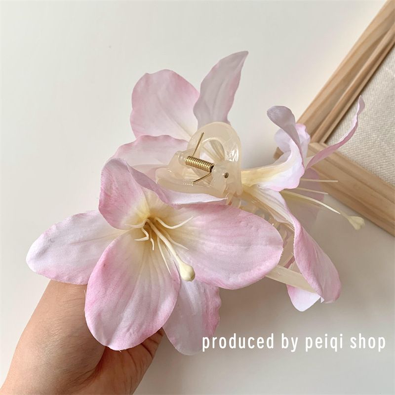 Women's Hair Accessories New Chinese Style Oriental Blue Lily Flower Clip Simulation Flower Hair Shark Clip Atmosphere Back Head Hair Clip_voghion.com