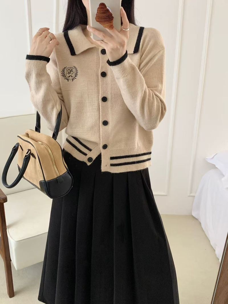 Cardigan court en maille rétro chic avec col brodé pour femme – Mélange acrylique doux, pièce décontractée à superposer pour l'automne, beige/camel/gris/bleu marine_voghion.com