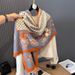 Nuova sciarpa in cashmere autunno e inverno 2024 stile auto d'epoca a contrasto bifacciale personalizzata di alta qualità_voghion.com