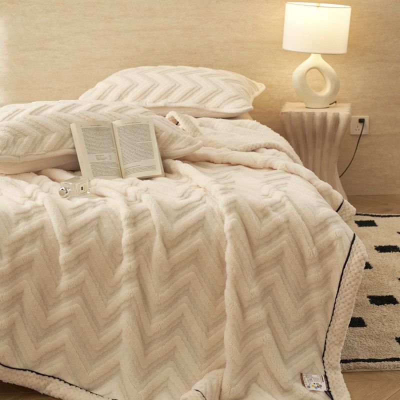 2025 New Autumn Winter Taffeta Three-Layer Jacquard Thickened Warm Velvet Solid Color Throw Sofa Air Conditioning Blanket_voghion.com