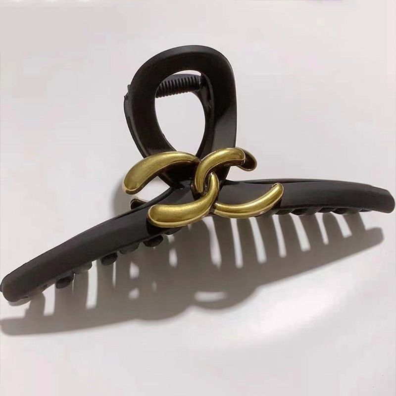 Fashion black heart hair clips female Korean senior sense grasp clip large temperament back of the head spoon clip headdress shark clip_voghion.com