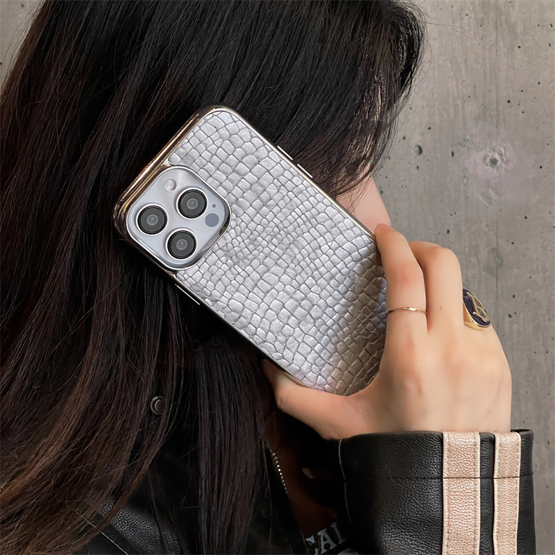Mobile phone case style electroplated crocodile pattern Apple 15 promax mobile phone case suitable for iPhone 14 leather 13 foreign trade hard case_voghion.com