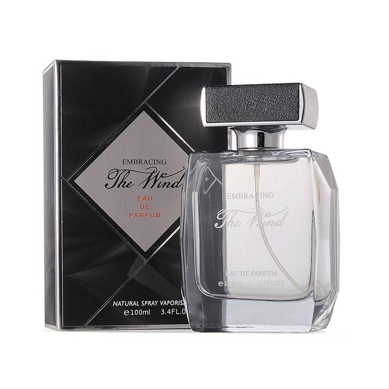 Un parfum unisex cu note florale și fructate, proaspăt și ușor, un must-have de zi cu zi._voghion.com