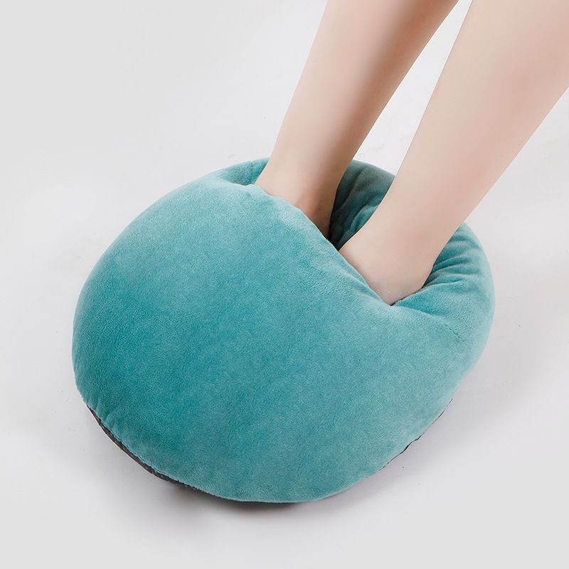 USB foot warmer can be plugged into a power bank for heating up. Winter minimalist electric foot warmer plush foot warmer_voghion.com