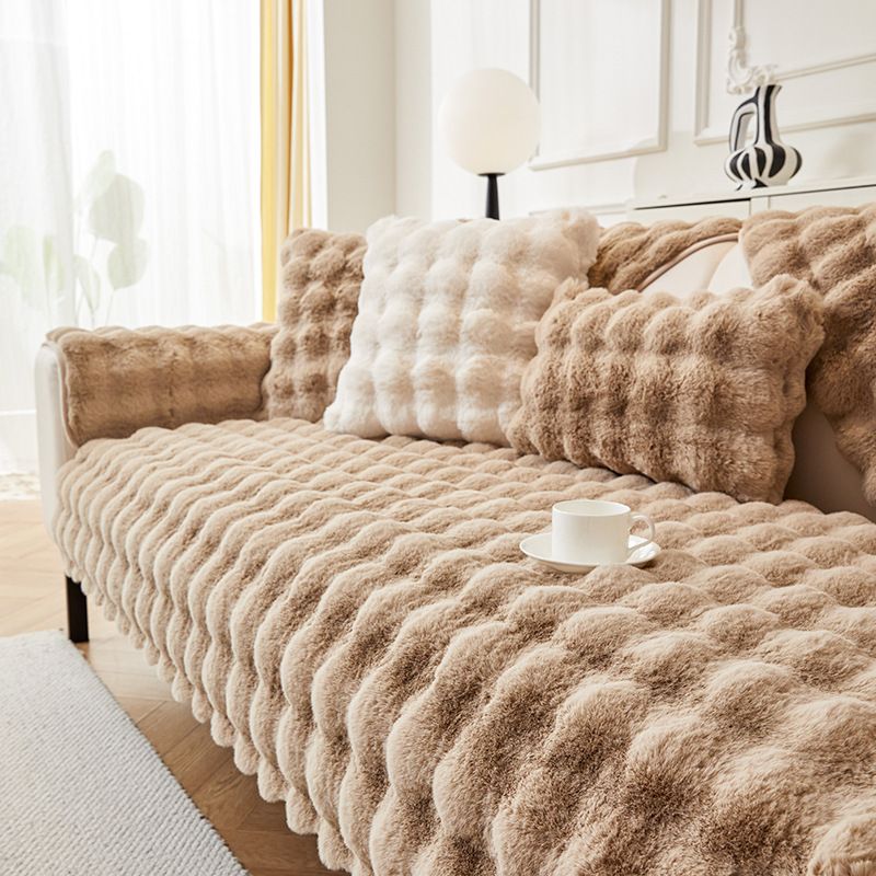 Cuscini per divano in peluche a forma di coniglio invernale Cuscini in peluche ispessiti Copridivano in pelle antiscivolo Stile invernale semplice nordico di alta qualità_voghion.com