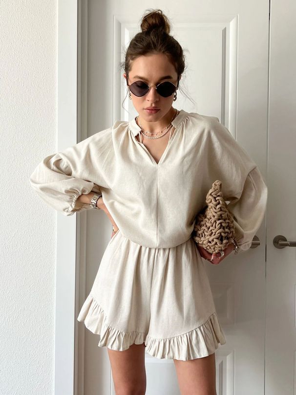 "Women's Casual V-Neck Top & Flared Pants Set – Stylish Streetwear With Ruffled Hem (S/M/L/XL)"_voghion.com