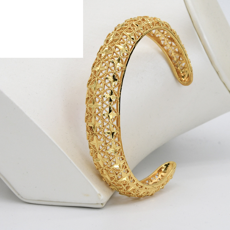 Bangles Middle East bridal gold-plated hollow bracelets hot-selling small commodities alluvial gold bracelets ready for wholesale_voghion.com