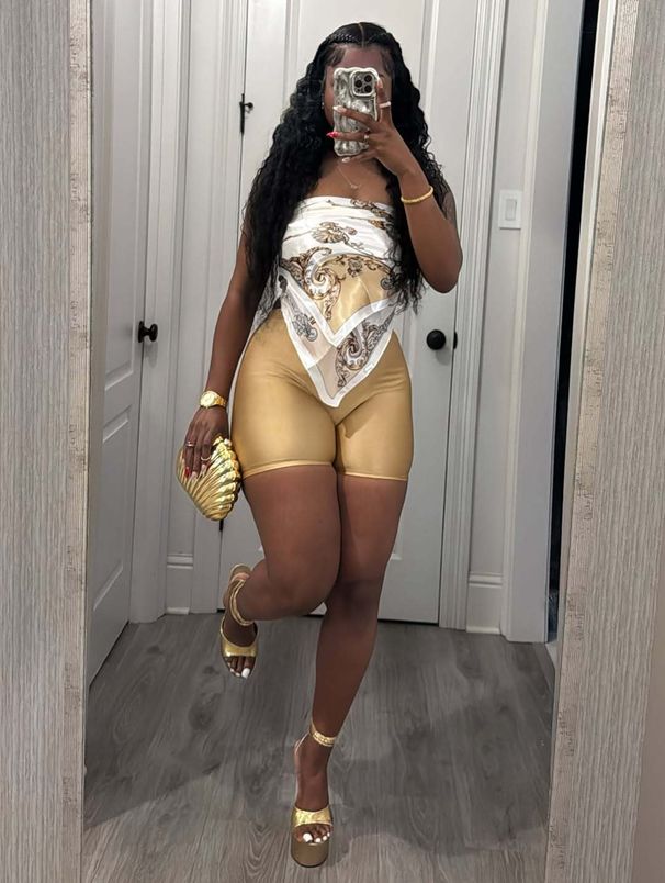 Completo sexy con top corto e pantaloncini a vita alta - Completo streetwear con stampa 3D | Completo per feste estive | Tessuto elastico in seta di latte (blu/oro)_voghion.com