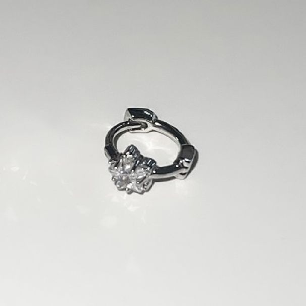 Piercing a forma di stella rosa con zircone, piccolo cerchio leggero, orecchini di lusso di alta qualità, design di nicchia, gioielli per le orecchie da donna_voghion.com