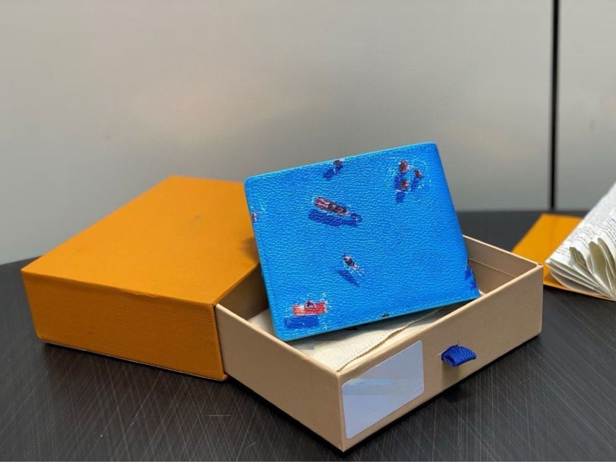 Portafoglio bifold corto da uomo in vera pelle, nuovo stile 2025, porta carte, stampato, semplice e versatile, con confezione regalo_voghion.com