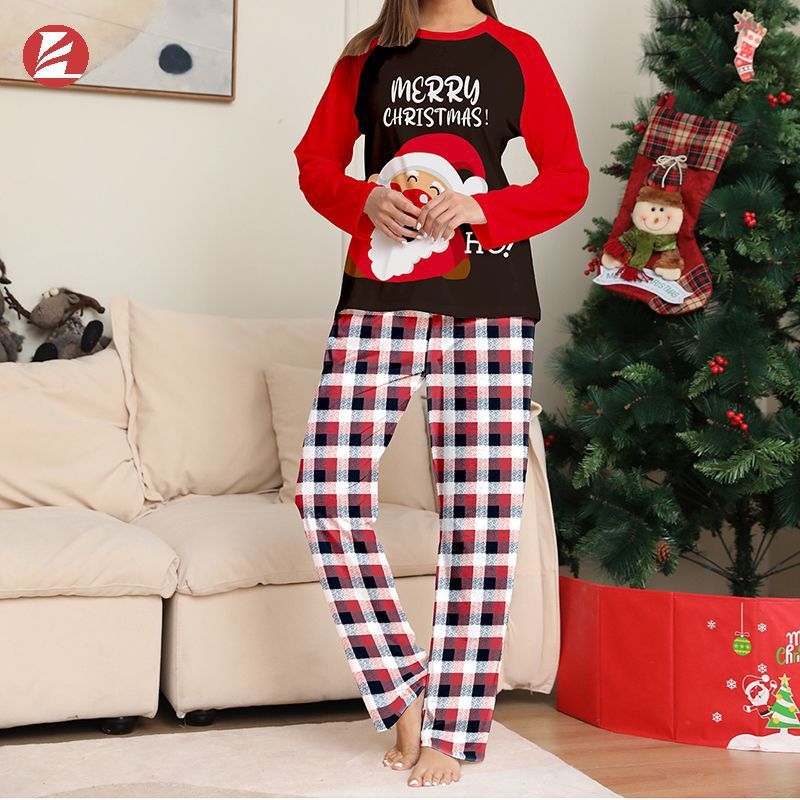 Pigiama comodo da donna per Natale e autunno inverno, set da salotto_voghion.com