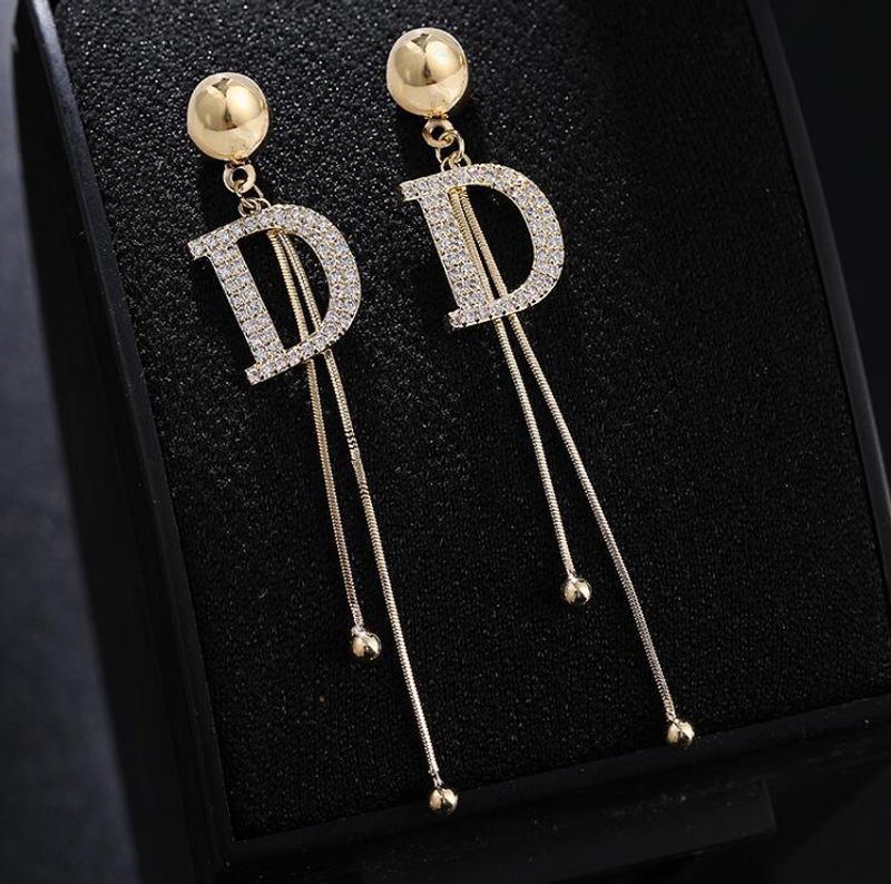Lyx Rhinestone Guld Färg Bokstav D Hoop Örhängen För Kvinnor 2023 Nya Trendiga Högkvalitativa Geometriska Örhängen Smycken Festpresent_voghion.com