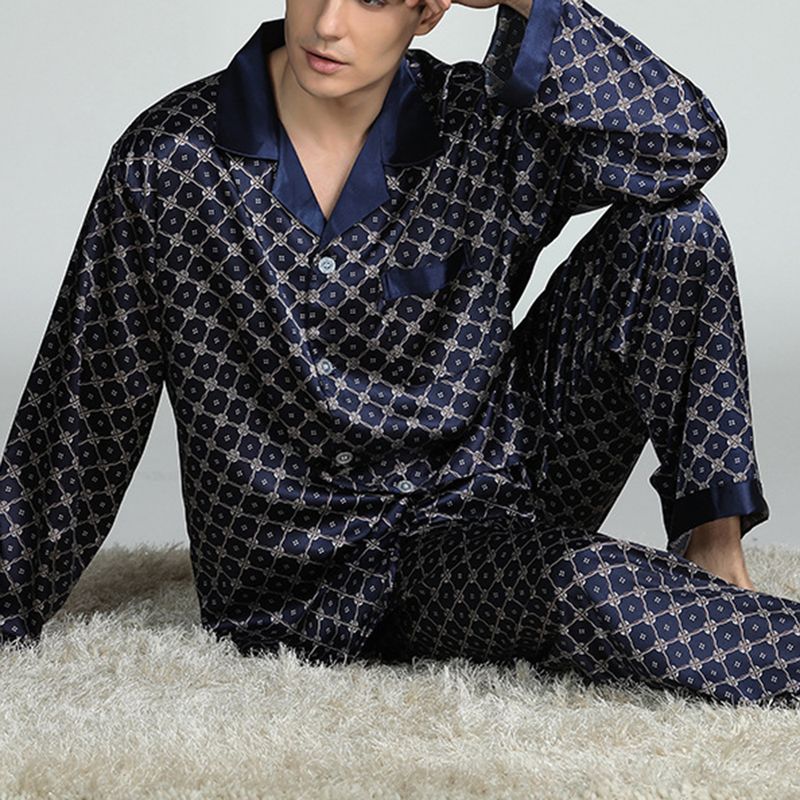 Piżama z jedwabiu Stain Silk Piżama Set Pełna długość Piżama Nowoczesny styl Miękka przytulna satyna Drukowane męskie zestawy Kolor Szary Czarny Męski Pama_voghion.com