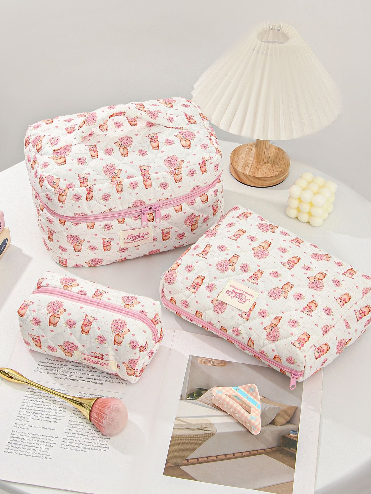 Trousse de maquillage simple et multifonctionnelle de grande capacité avec nœud en cerise fraîche_voghion.com